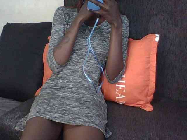 Sky_Sophia webcam