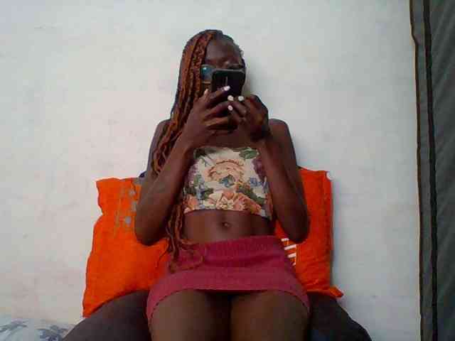 Sky_Sophia webcam