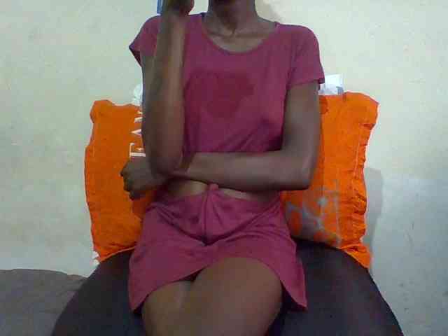 Sky_Sophia webcam