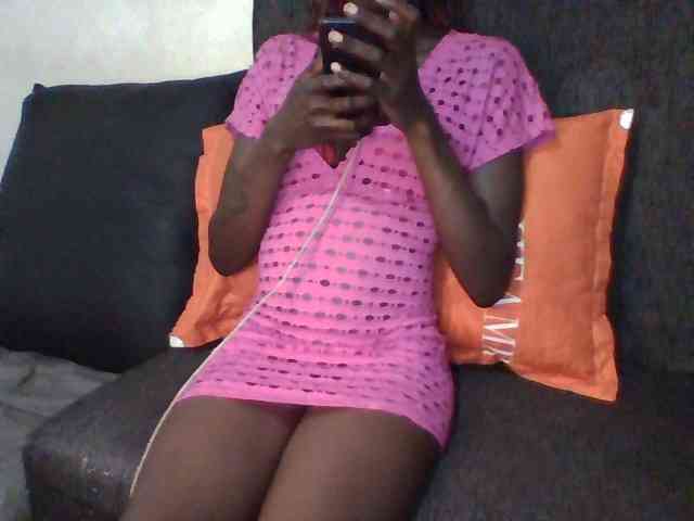 Sky_Sophia webcam