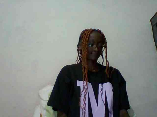 Sky_Sophia webcam