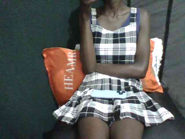 Sky_Sophia webcam