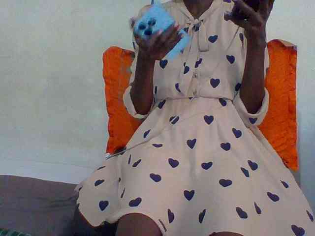 Sky_Sophia webcam