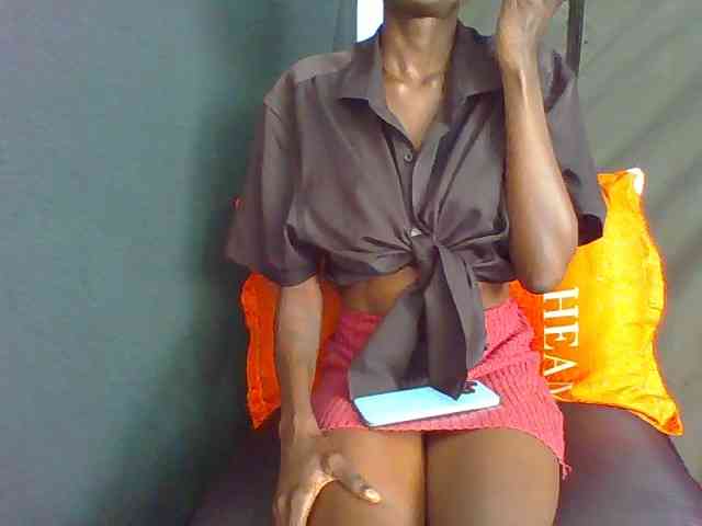 Sky_Sophia webcam