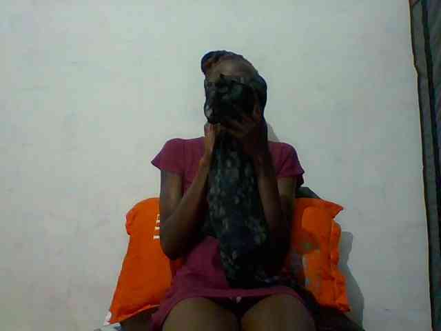 Sky_Sophia webcam