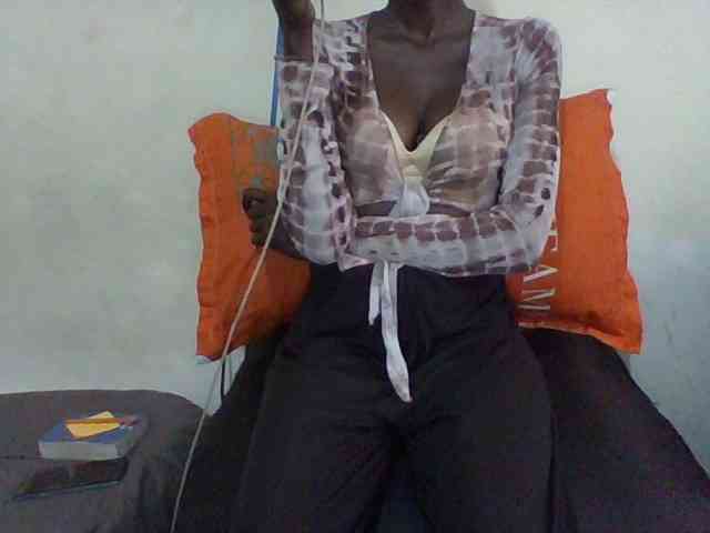 Sky_Sophia webcam