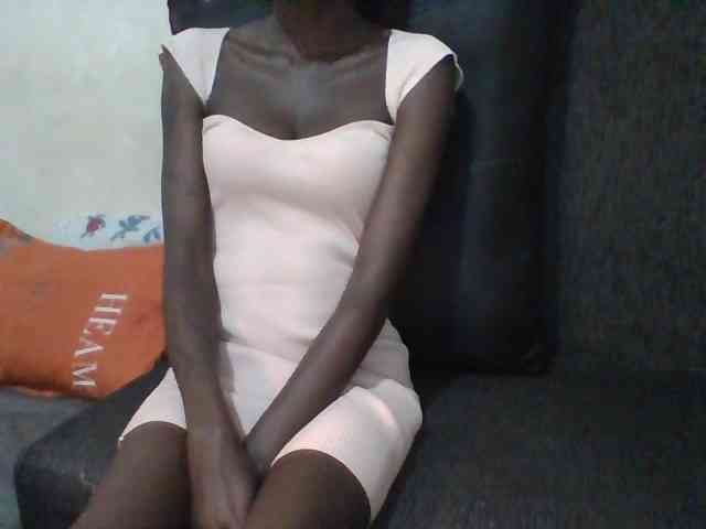 Sky_Sophia webcam