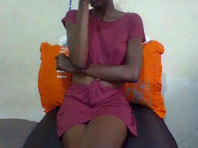 Sky_Sophia webcam