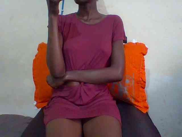 Sky_Sophia webcam
