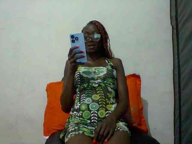 Sky_Sophia webcam