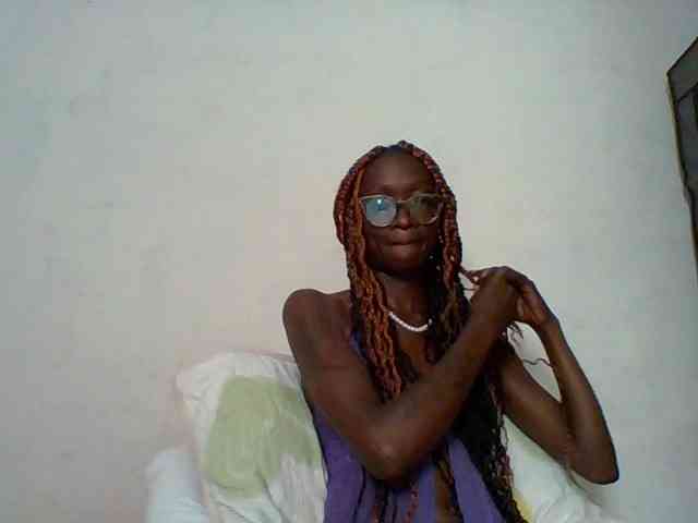 Sky_Sophia webcam