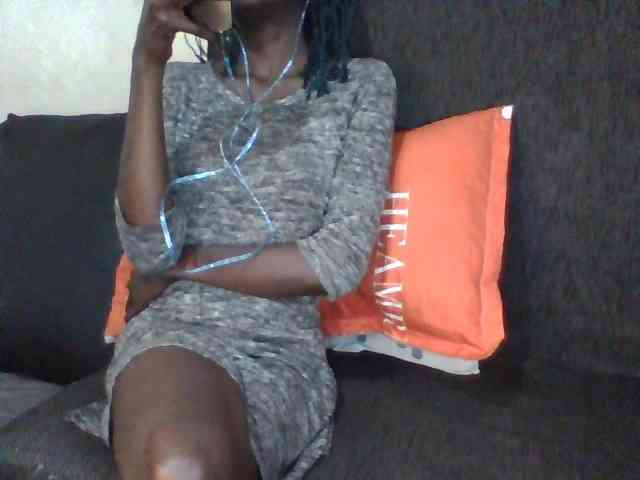 Sky_Sophia webcam