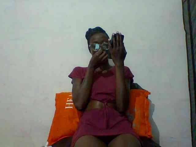 Sky_Sophia webcam