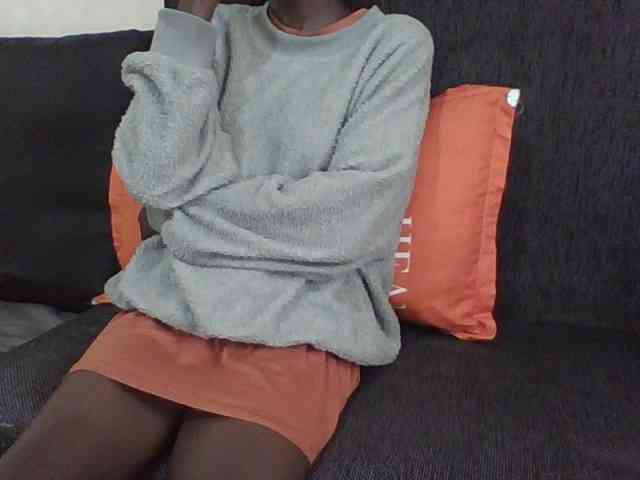 Sky_Sophia webcam