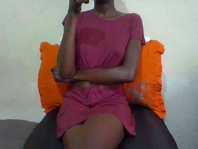 Sky_Sophia webcam