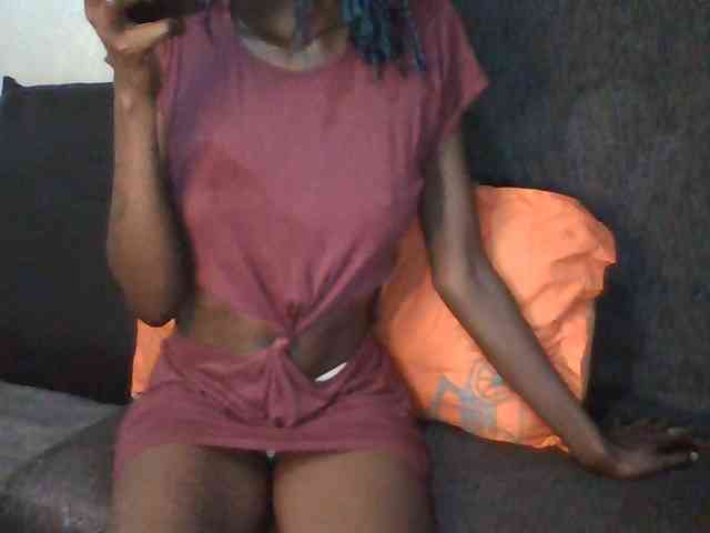 Sky_Sophia webcam