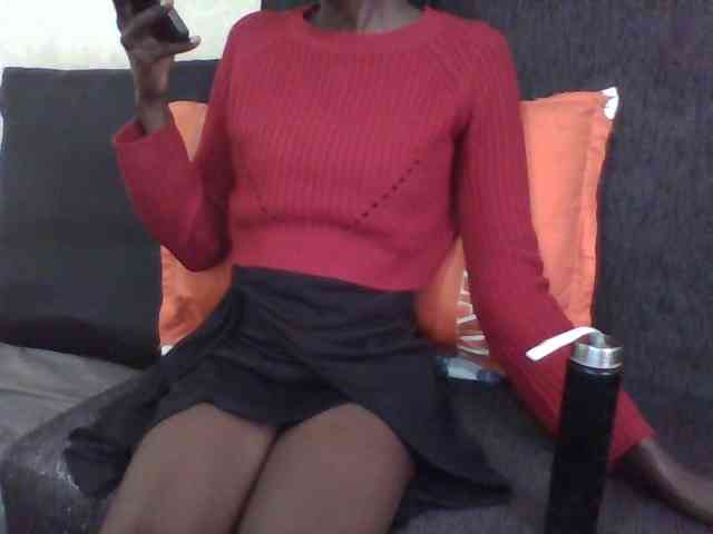 Sky_Sophia webcam