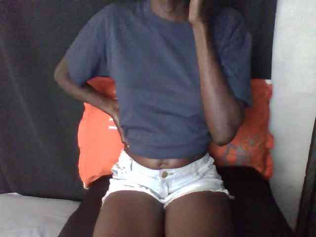 Sky_Sophia webcam