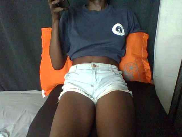 Sky_Sophia webcam