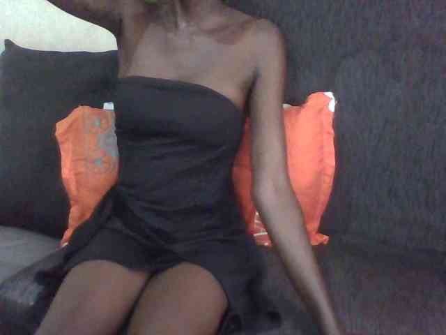 Sky_Sophia webcam