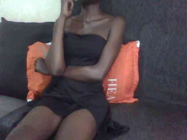 Sky_Sophia webcam