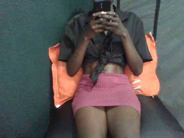 Sky_Sophia webcam