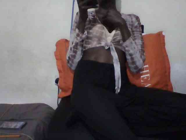 Sky_Sophia webcam