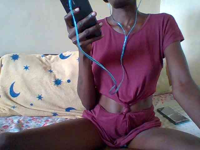 Sky_Sophia webcam