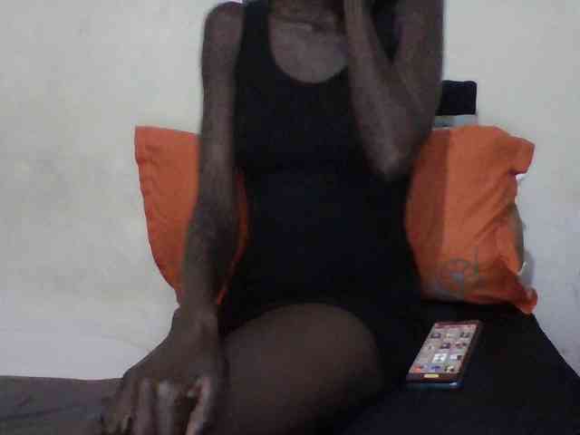 Sky_Sophia webcam