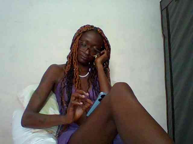 Sky_Sophia webcam