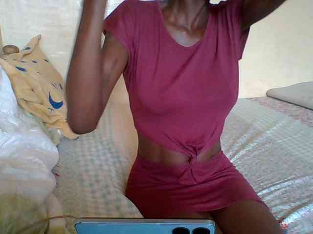 Sky_Sophia webcam