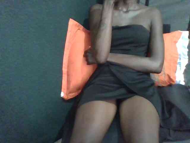 Sky_Sophia webcam