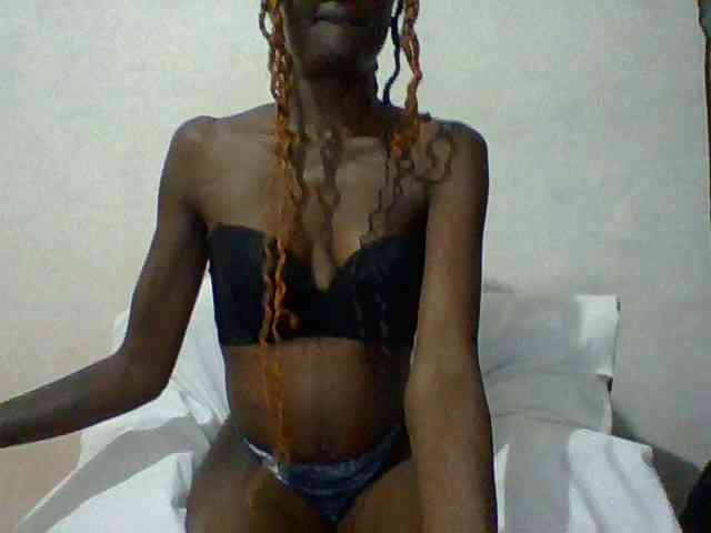 Sky_Sophia webcam