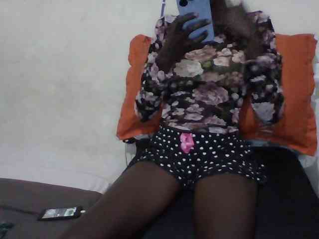 Sky_Sophia webcam