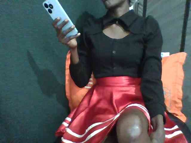 Sky_Sophia webcam