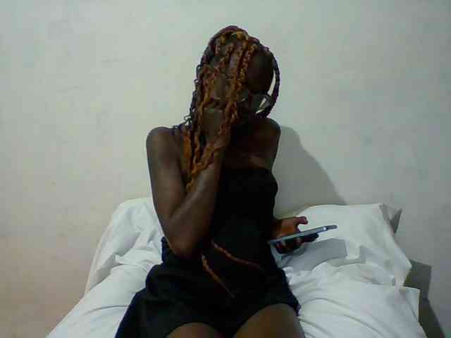 Sky_Sophia webcam