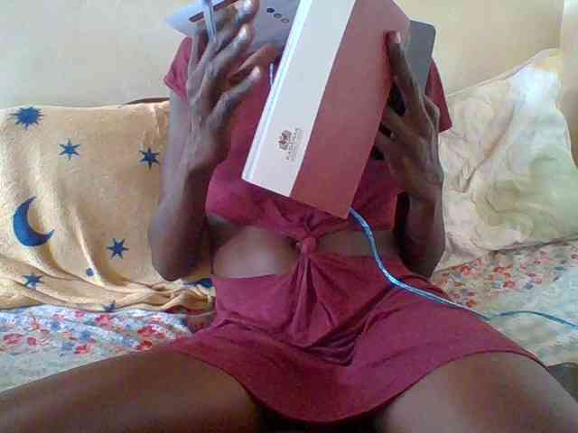 Sky_Sophia webcam