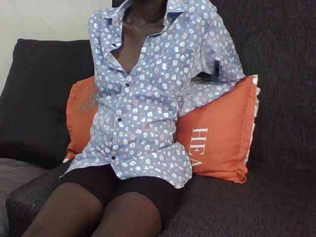 Sky_Sophia webcam