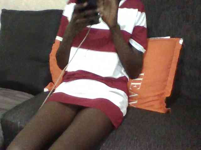 Sky_Sophia webcam