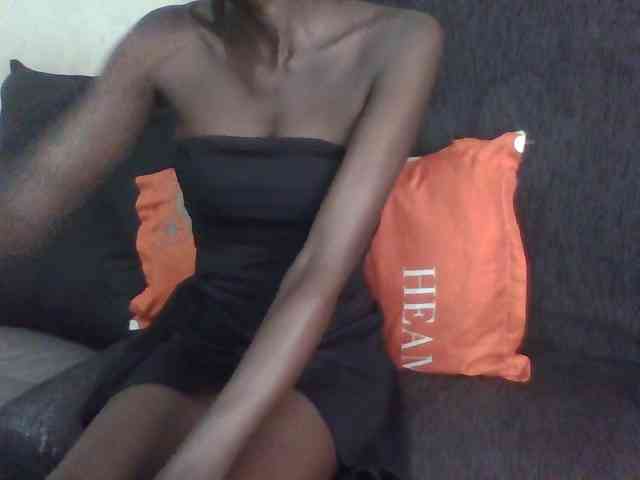 Sky_Sophia webcam
