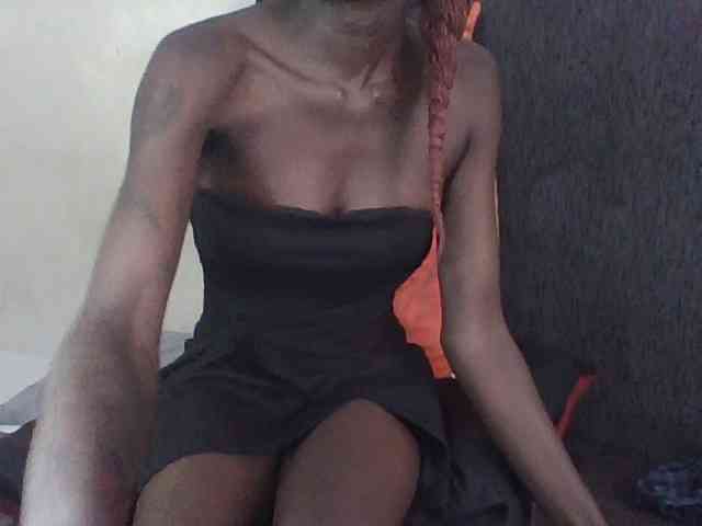 Sky_Sophia webcam
