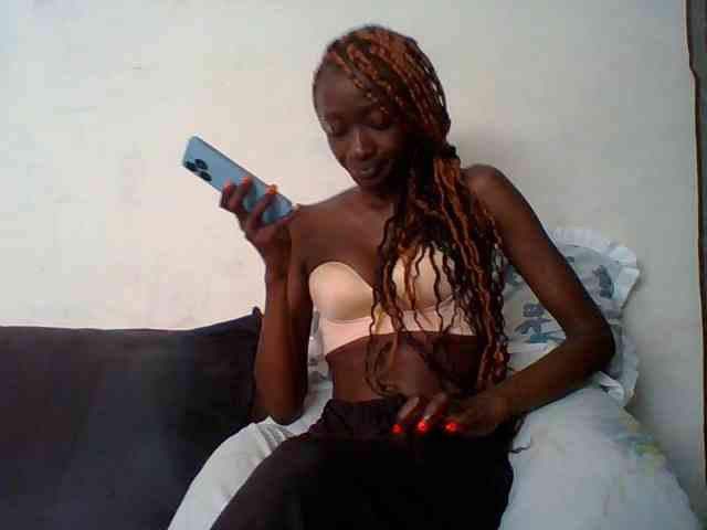 Sky_Sophia webcam