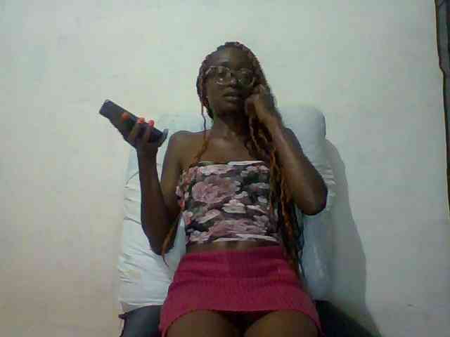 Sky_Sophia webcam