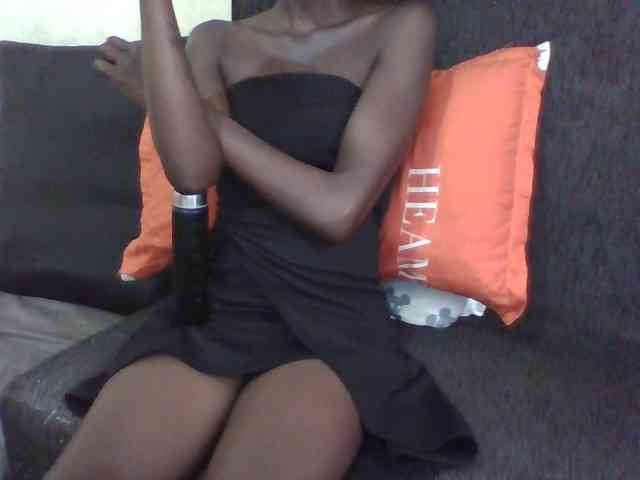 Sky_Sophia webcam