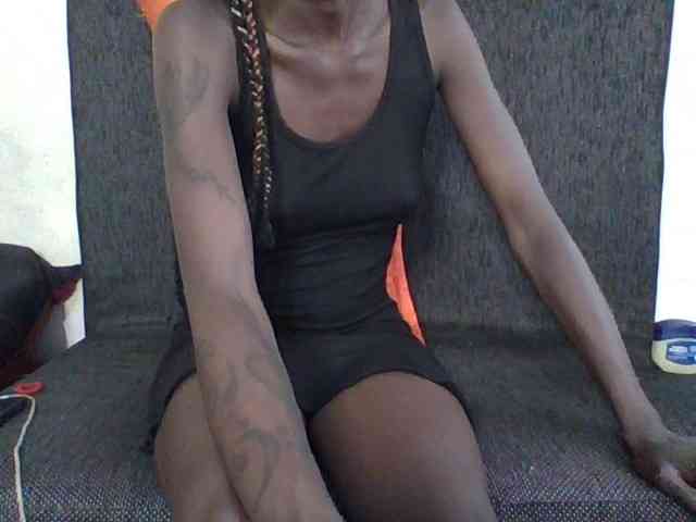 Sky_Sophia webcam
