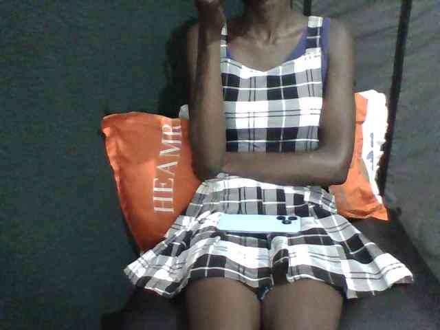 Sky_Sophia webcam