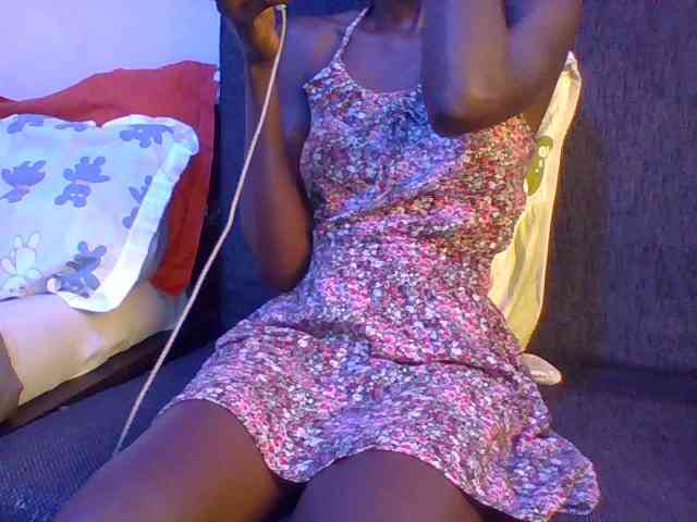 Sky_Sophia webcam