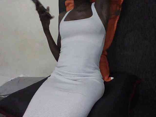 Sky_Sophia webcam