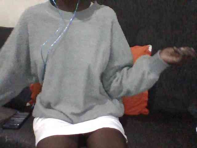 Sky_Sophia webcam