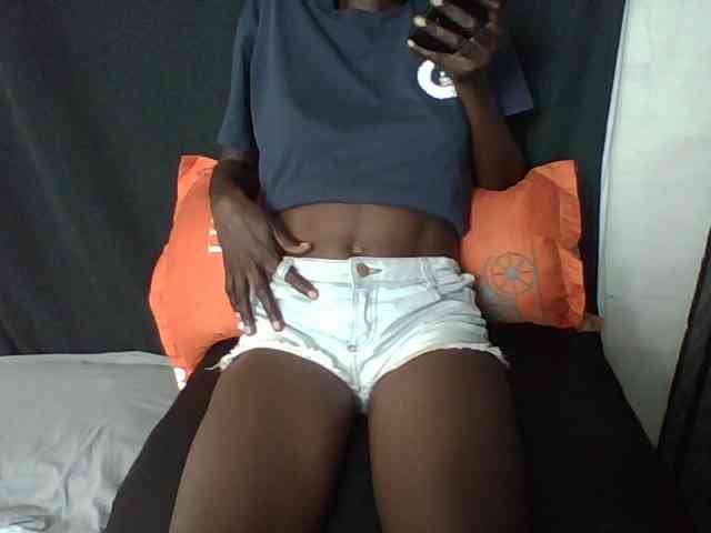 Sky_Sophia webcam